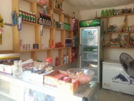 مركز ارشاد النجف:  ارملة بحاجة الى قرض لشراء بضاعة وحافظة عصائر واطعمة لمحل تملكه لتستطيع رعاية ايتامها واستمرارهم بالدراسة