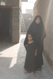 بغداد- مدينة الصدر : اكمال ترميم سقف بيت السيدة ابتسام خيري سلمان .