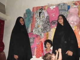 بتبرعات المحسنين ومساندة مركز ارشاد الكريعات السيدة المتعففة ليلى عبد اللطيف تتمكن من افتتاح مشروع عملها الصغير
