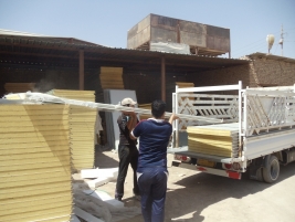 مركز إرشاد ورعاية المواطنين (فرع مدينة الصدر) بحاجة الى سيارة حمل لنقل المعدات والسلع لإنجاح مشروع الاسكان الخيري 